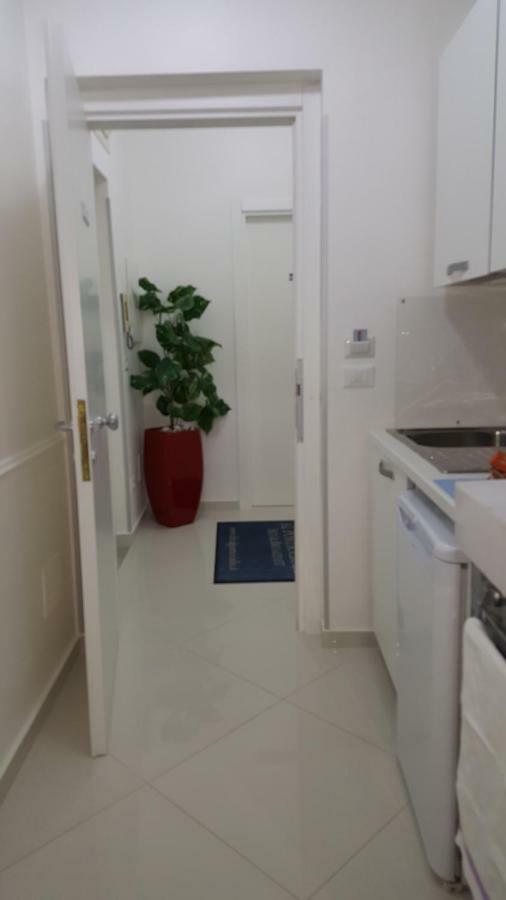 Al Porticciolo Bed & Breakfast Salerno Luaran gambar