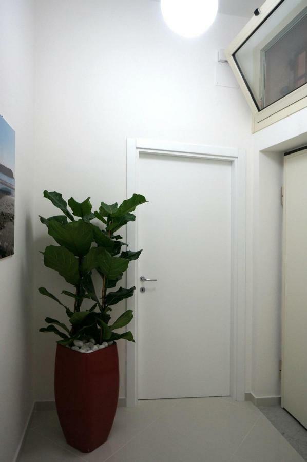 Al Porticciolo Bed & Breakfast Salerno Luaran gambar