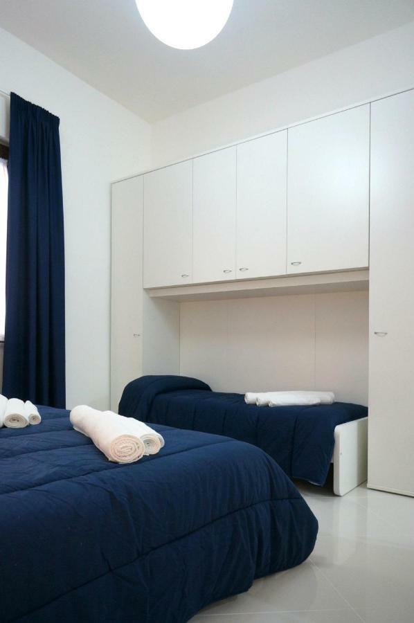 Al Porticciolo Bed & Breakfast Salerno Luaran gambar