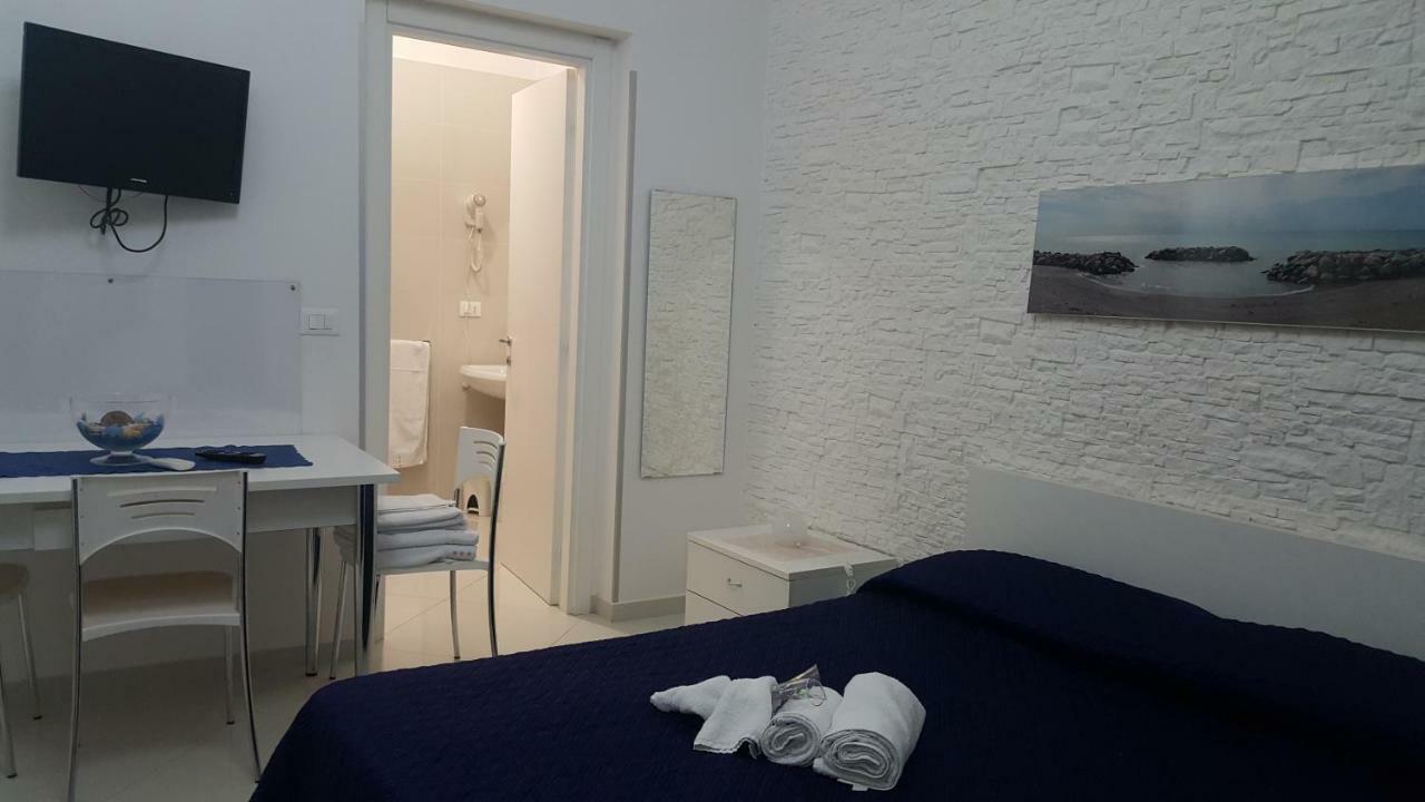 Al Porticciolo Bed & Breakfast Salerno Luaran gambar