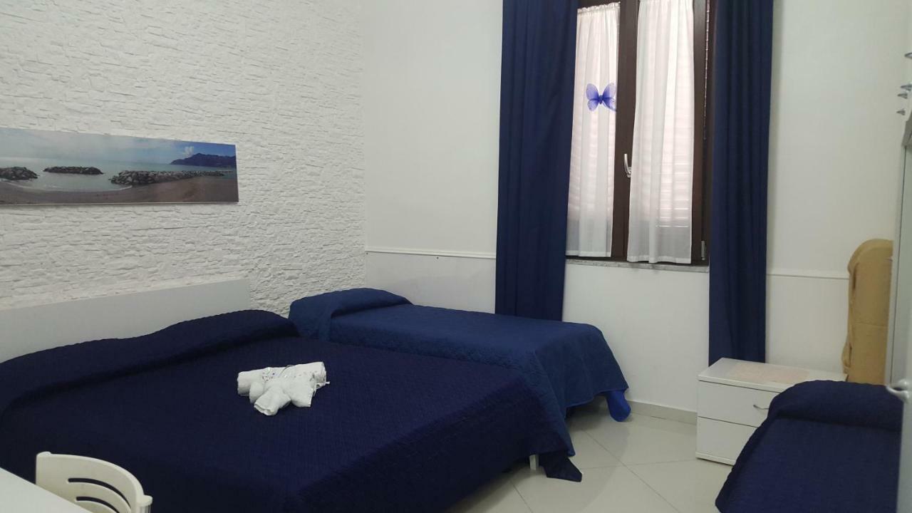 Al Porticciolo Bed & Breakfast Salerno Luaran gambar