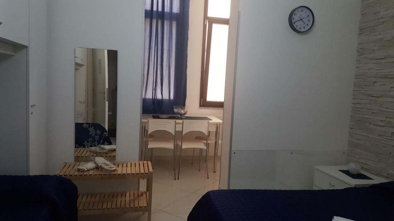 Al Porticciolo Bed & Breakfast Salerno Luaran gambar