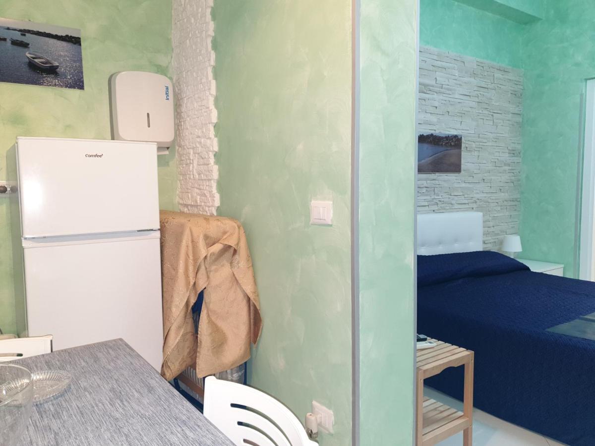 Al Porticciolo Bed & Breakfast Salerno Luaran gambar