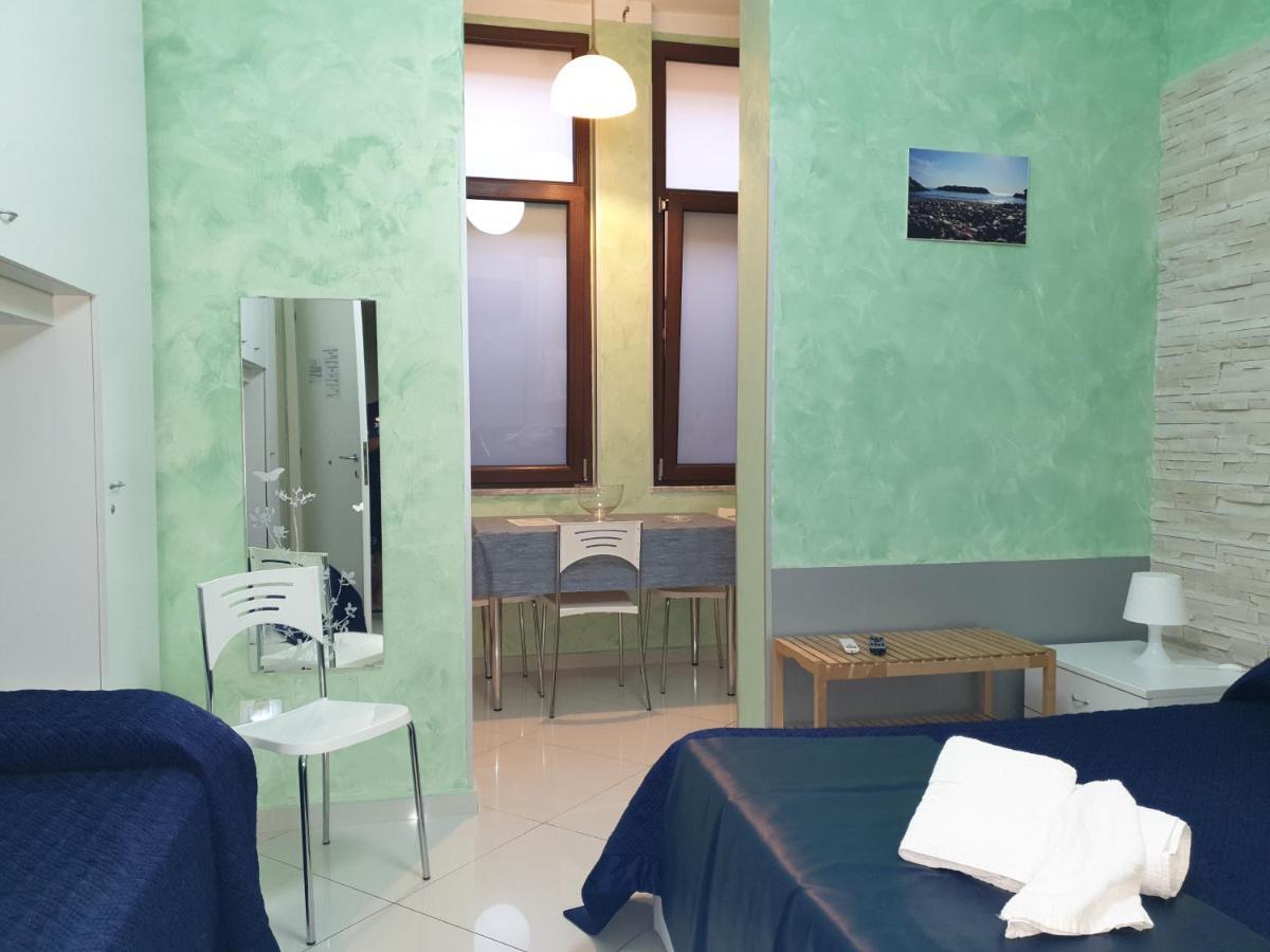 Al Porticciolo Bed & Breakfast Salerno Luaran gambar