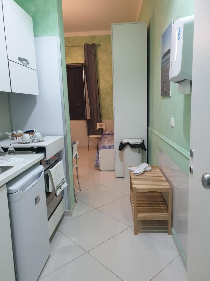 Al Porticciolo Bed & Breakfast Salerno Luaran gambar